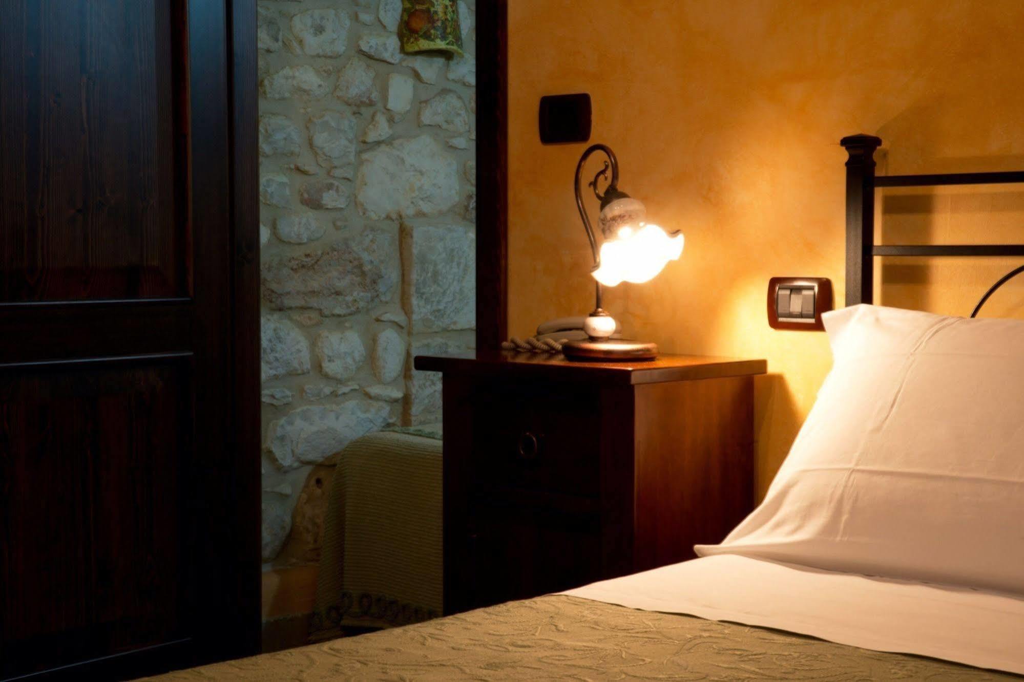 Agriturismo Il Casolare Di Nonno Mario Manoppello Exterior foto