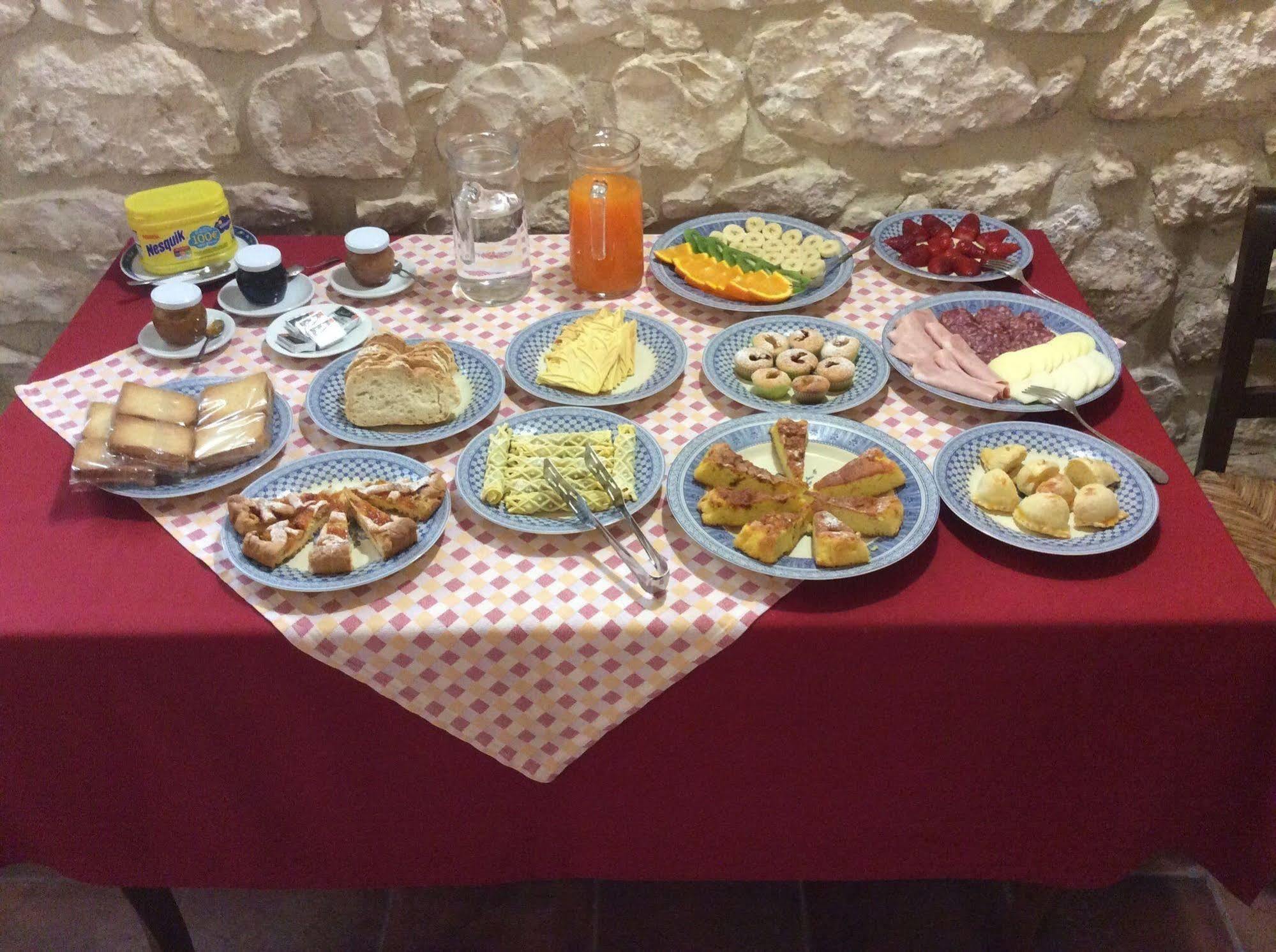 Agriturismo Il Casolare Di Nonno Mario Manoppello Exterior foto